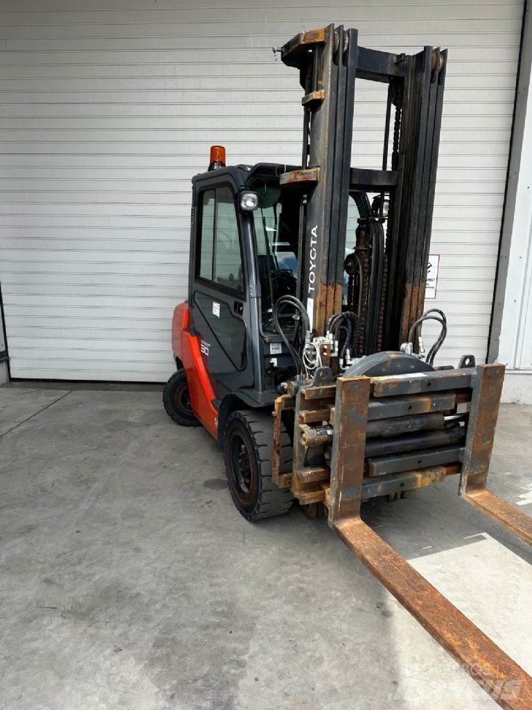 Toyota 06-8FD30F Diesel Forklifts