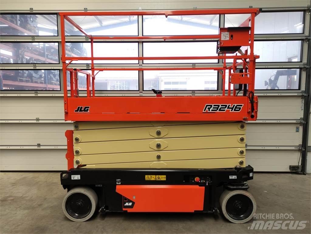 JLG R3246 Scissor Lifts