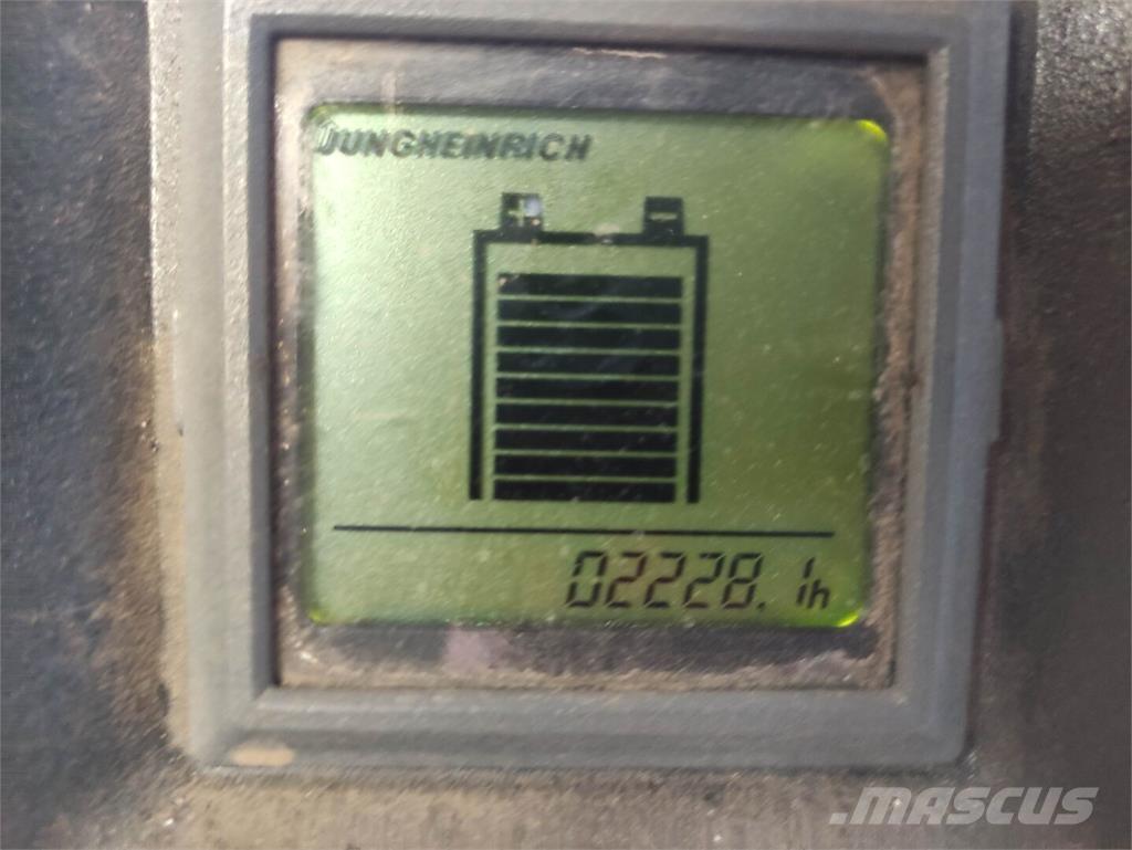Jungheinrich ELE16G Low lifter