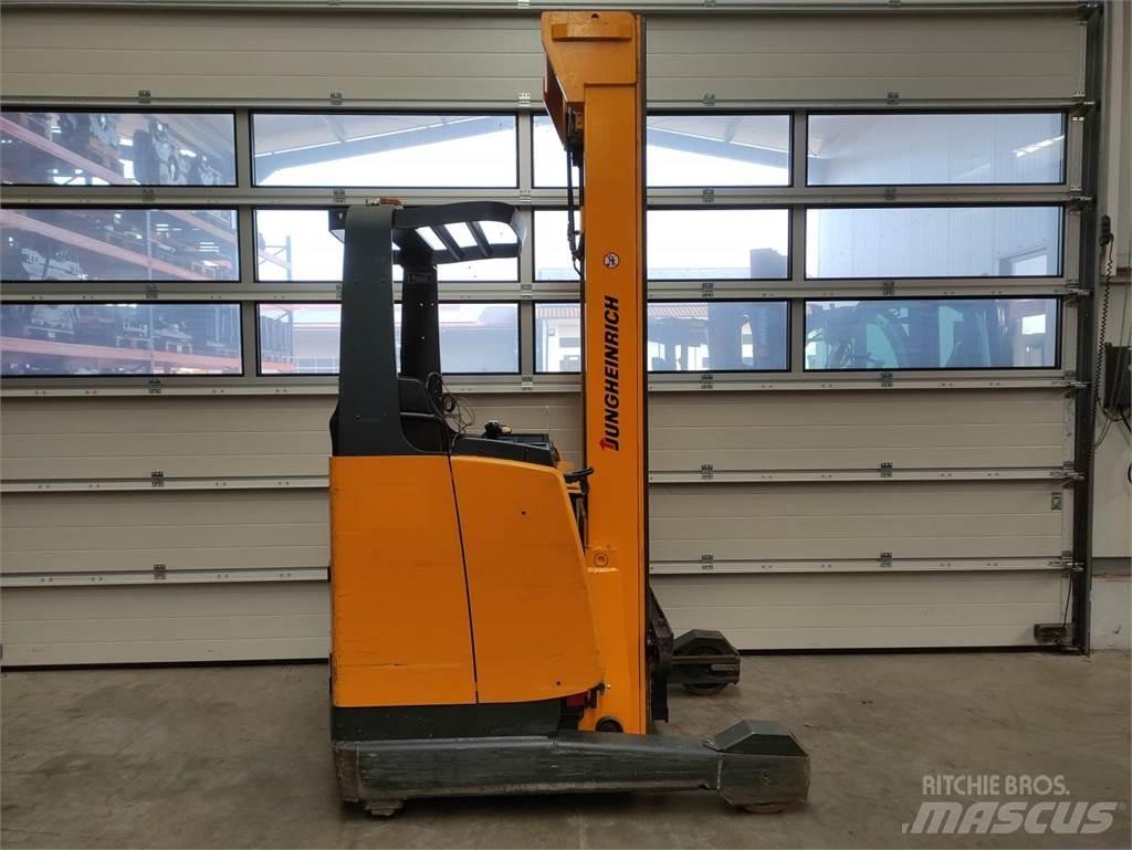 Jungheinrich ETV 214 Reach trucks