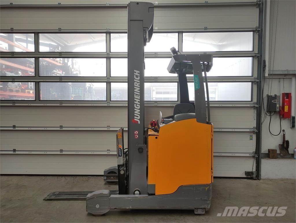 Jungheinrich ETV 216 Reach trucks