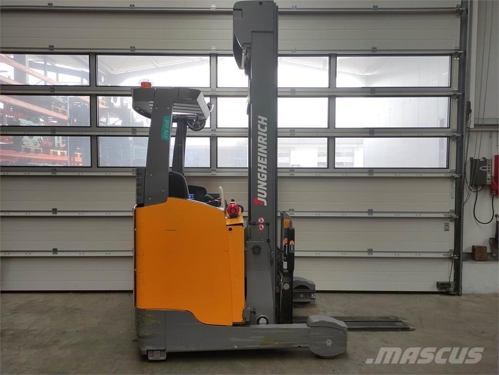 Jungheinrich ETV 216 Reach trucks