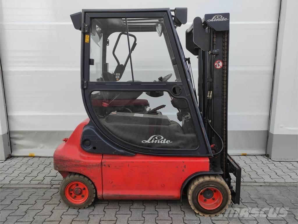 Linde E20-335 Electric Forklifts