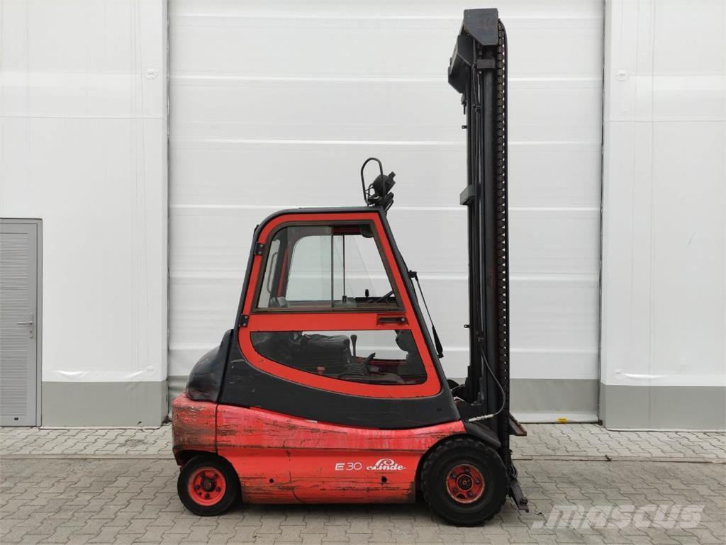 Linde E30-01-336 Electric Forklifts