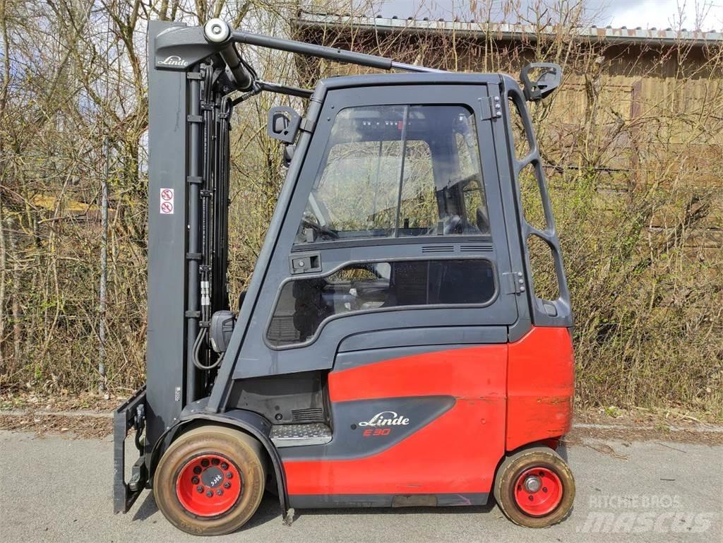 Linde E30H-01/600-387 Electric Forklifts