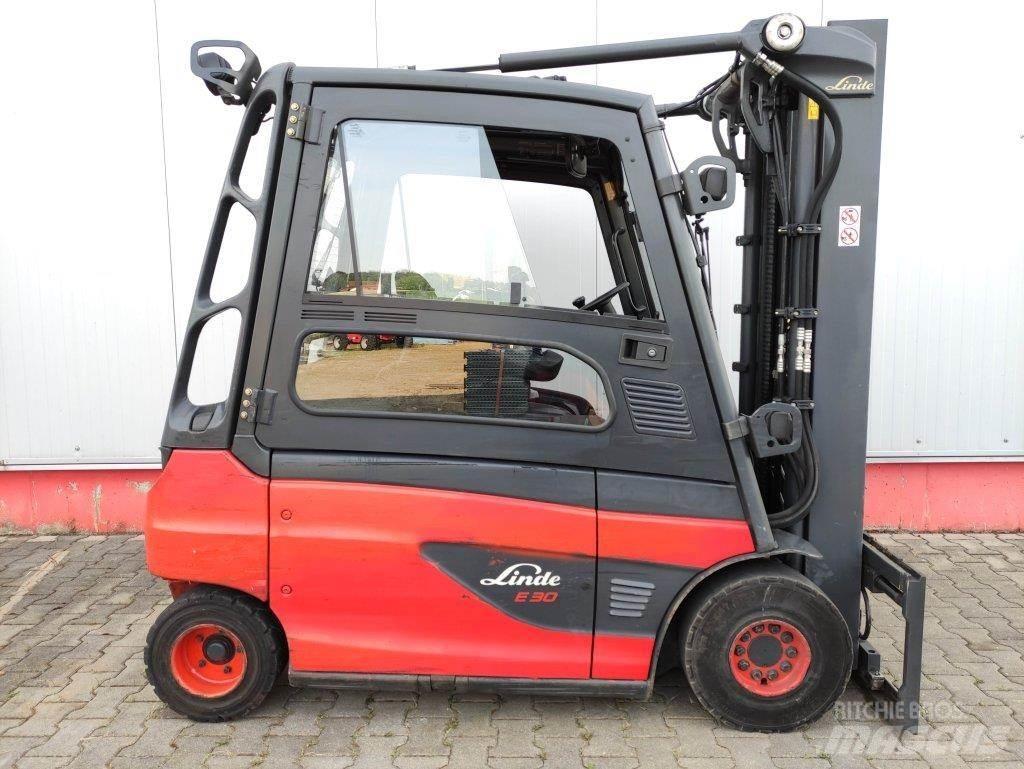 Linde E30L-01-387 Electric Forklifts