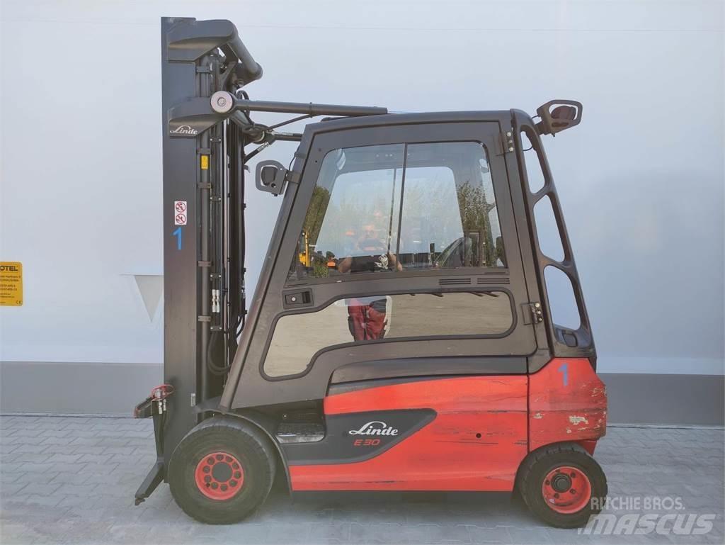 Linde E30L-01-387 Electric Forklifts