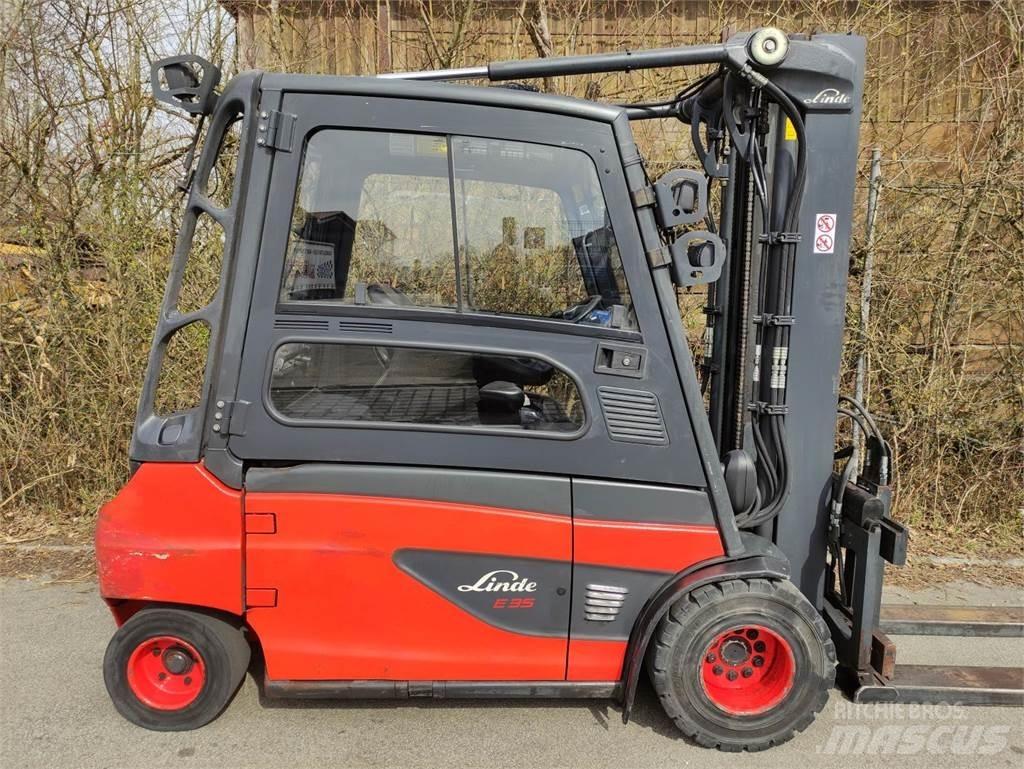 Linde E35L-01-387 Electric Forklifts