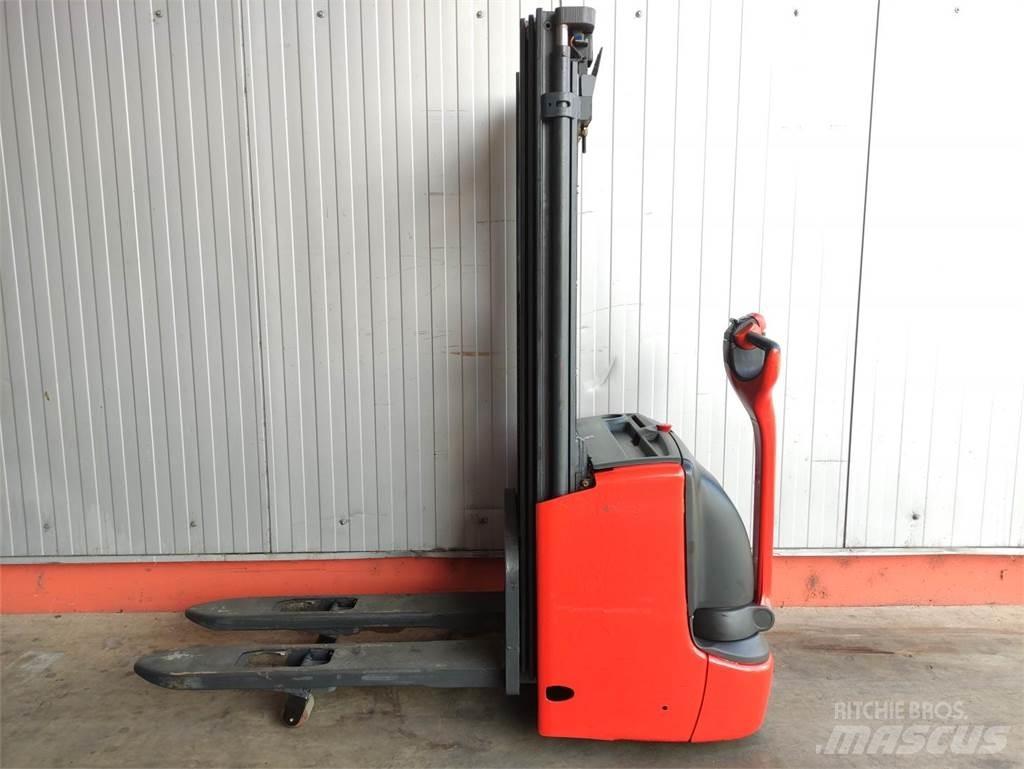 Linde L12i-1172 Pedestrian stacker