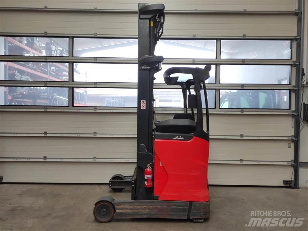 Linde R12B-01-1120 Reach trucks