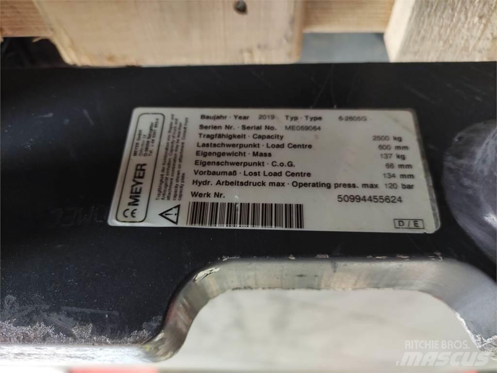 Meyer 6-2605G Others