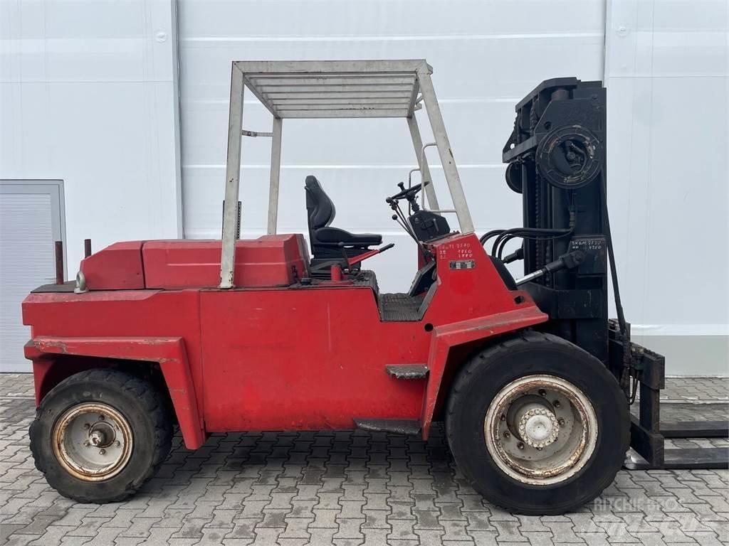  O&amp;K V80 Diesel Forklifts