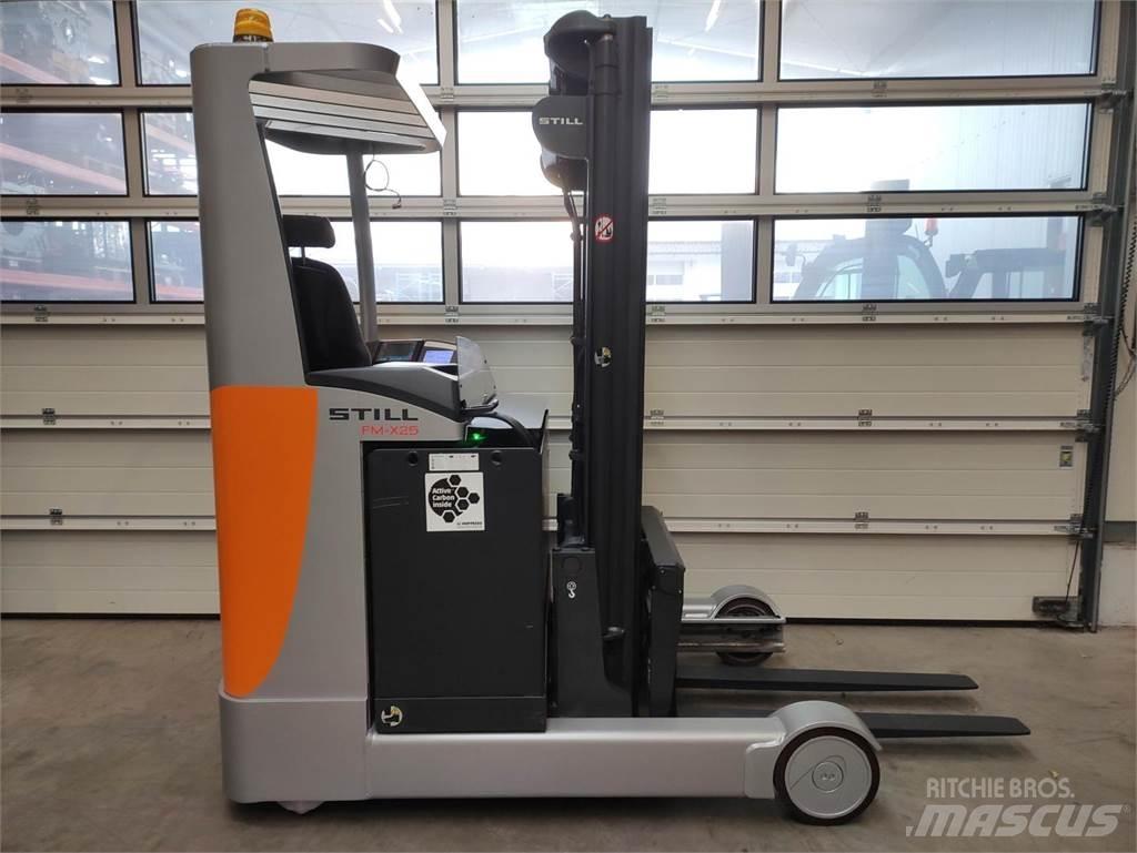 Still FM-X-25 (LACK NEU) Reach trucks