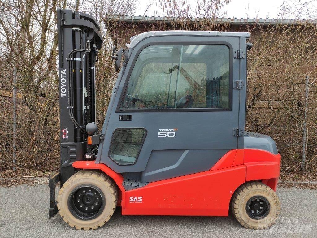 Toyota 8FBMT50 Electric Forklifts