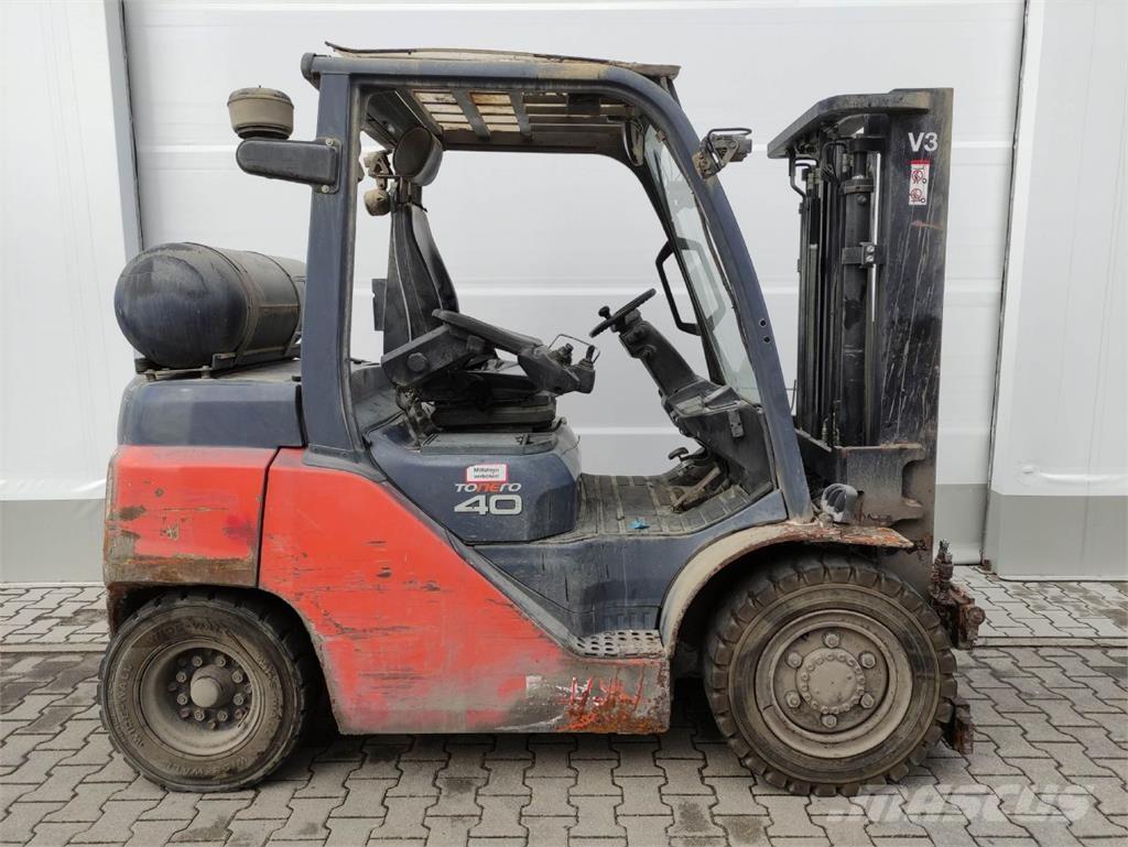Toyota 8FG35N LPG trucks