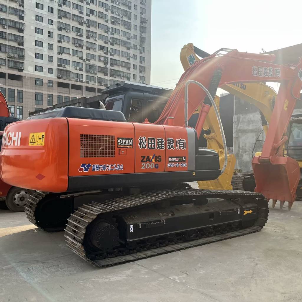 日立建機 ZX 200, 2018, 中華人民共和国 - 中古 クローラー式油圧ショベル（パワーショベル・ユンボ）